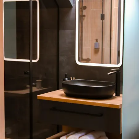 M26 Premium Hotel apartamentowy Tihany